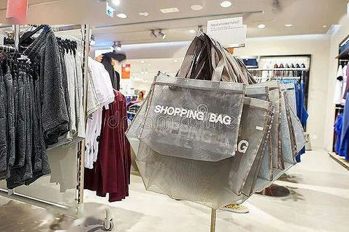 國內服裝市場今年或縮水600億美元，時尚消費呈現兩極化趨勢