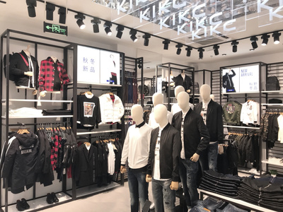 KIKC多品類集合店盛大開業(yè)，創(chuàng)新跨界模式引爆漢街萬達服裝服飾零售
